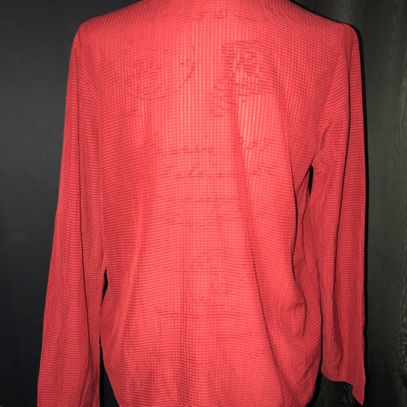 NWT red button down blouse - Picture 3 of 12